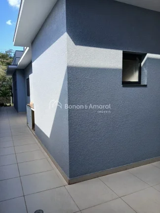 Imagem Casa térrea moderna, construída há apenas 2 anos, em terreno de 250 m² com 138,35 m² de área c...
