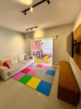 Imagem Sobrado à venda com 3 quartos, sendo 1 suíte, no condomínio Rio Preto, Atibaia - SP