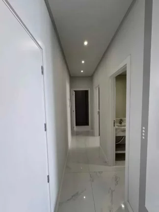 Imagem Apartamento mobiliado com 2 suítes e 2 vagas de garagem em Balneário Perequê