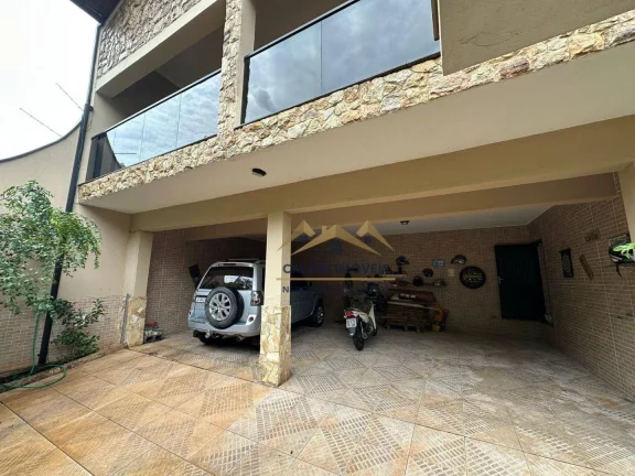 Imagem Casa com 3 dormitórios à venda, 209 m² por R$ 700.000,00 - Chácara Junqueira - Tatuí/SP