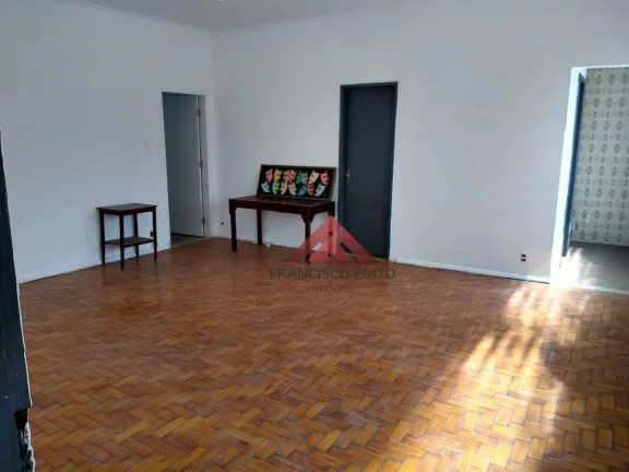 Imagem Casa com 3 dormitórios, 372m2 - venda por R$ 1.100.000 ou aluguel por R$ 6.026/mês - Nova Cidade - São Gonçalo/RJ