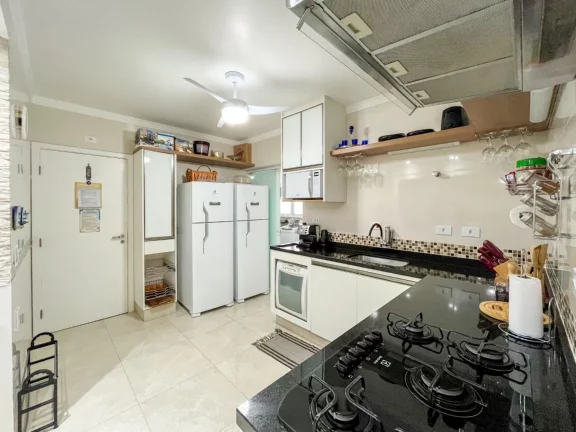Imagem Impecável apartamento à venda em Riviera de São Lourenço Módulo 06: 3 quartos, 2 suítes, 2 salas, 2 vagas, 145,28m² de área.