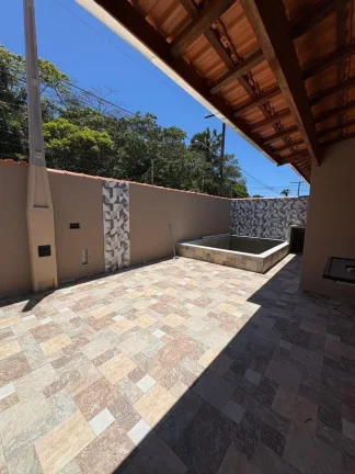 Imagem Casa para Venda em Itanhaém, Tupy, 2 dormitórios, 1 suíte, 1 banheiro, 2 vagas