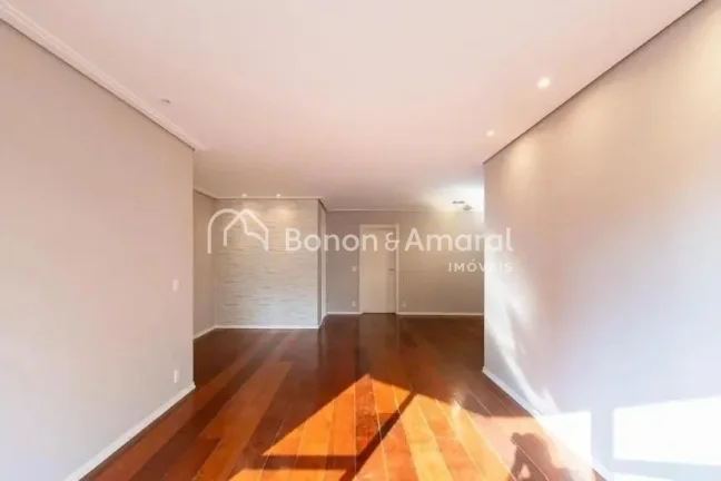 Imagem Viva com conforto, espaço e praticidade em um dos bairros mais valorizados da cidade!
Este amplo ap...