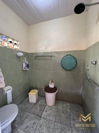 Imagem Casa com 6 dormitórios à venda, 250 m² por R$ 550.000,00 - Monte Castelo - Fortaleza/CE