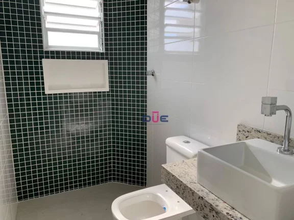 Imagem Casa com 3 dormitórios à venda, 155 m² por R$ 1.300.000,00 - Embaré - Santos/SP