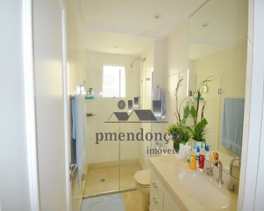 Imagem Apartamento estilo casa suspensa com muito charme e bom gostos, estilo Neo classico, novo de pouco u...