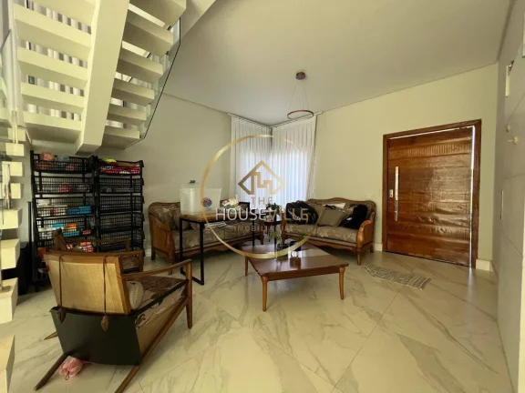 Imagem Casa em Condomínio, 3 Dormitórios ( 1 suíte), Bosque dos Manacás, Jacareí.