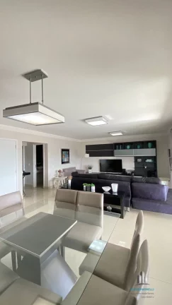 Imagem Belíssimo Apartamento de 213 metros com 4 Dormitórios sendo 2 Suítes e 3 Vagas