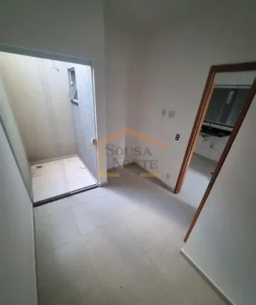 Imagem Apartamento de 41 m² muito bem distribuído, com 2 dormitórios e 1 banheiro. Possui área de servi...