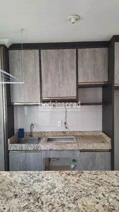 Imagem Apartamento semi-mobiliado no Spazio La Vitta, 2 quartos, cozinha planejada, vaga coberta, próximo à UEL, área de lazer e mini market no condomínio.