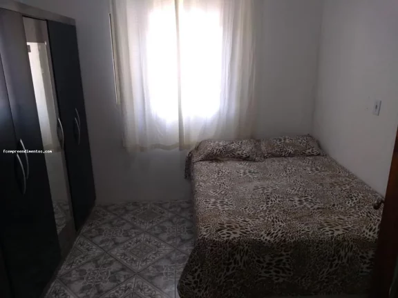 Imagem Casa para Venda em Limeira, JARDIM LAGO AZUL, 3 dormitórios, 1 banheiro, 5 vagas