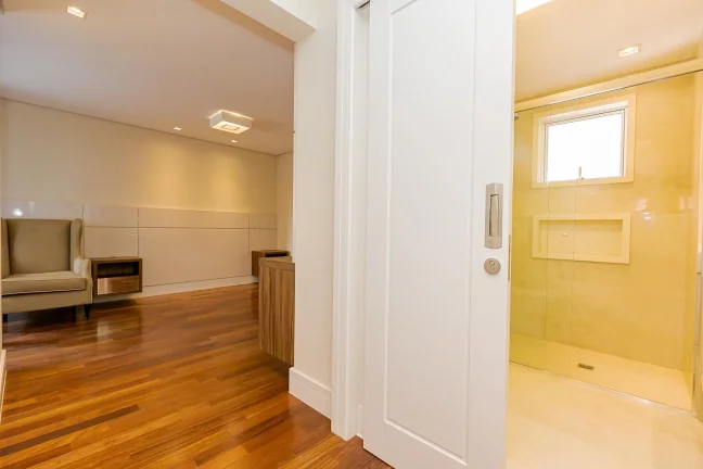 Imagem Apartamento 5 suítes no Água Verde