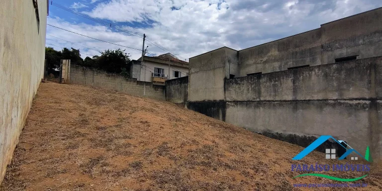 Imagem Oportunidade Única: Terreno no Centro de Paraisópolis