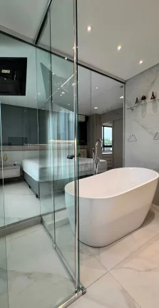 Imagem Apartamento vista mar com 2 suítes e 2 vagas de garagem na Praia Brava em Itajaí/SC