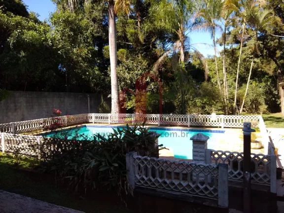 Imagem Imperdível Casa à Venda em Mairiporã-SP, Bairro Caceia: 4 Quartos, 4 Suites, 2 Salas, 319m² Área, 1 Vaga!