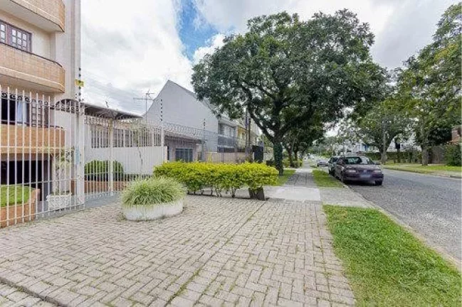 Imagem Apartamento para Venda em Curitiba, Água Verde, 3 dormitórios, 1 suíte, 2 banheiros, 2 vagas