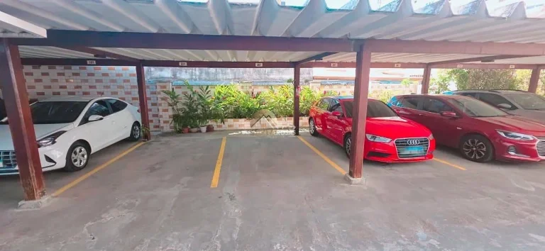 Imagem ALUGUEL COM EXCLUSIVIDADE NA GRAÇA: APARTAMENTO LUXUOSO COM 190M² E 4/4 - 1 UNIDADE POR ANDAR!