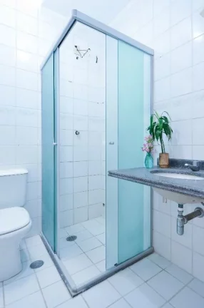 Imagem Casa de condomínio com 128 metros quadrados com living para 2 ambientes / Jardim Ester Yolanda