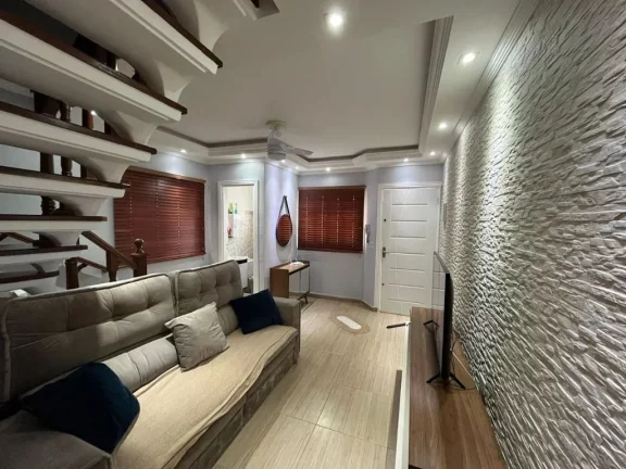 Imagem Sobrado com 2 dormitórios à venda, 64 m² por R$ 373.000,00 - Caxangá - Suzano/SP