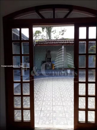 Imagem Casa / Sobrado para Venda em Itanhaém, Jardim Marilu, 4 dormitórios, 2 banheiros