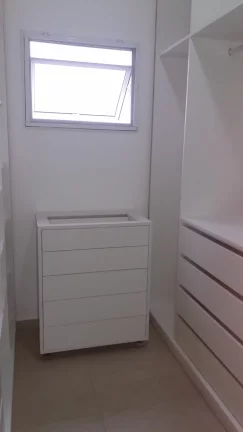 Imagem Oportunidade Sobrado 4 Dorms sendo uma Suíte – Villa Branca