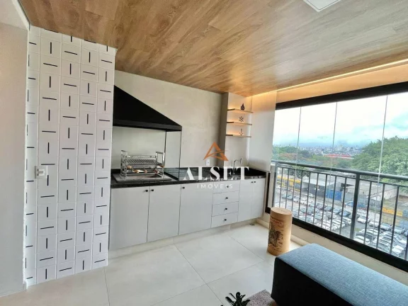 Imagem Apartamento reformado no Tatuapé com 3 suítes