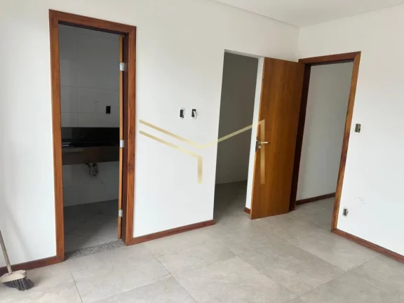 Imagem Casa ideal para quem quer morar próximo à Fraga Maia. Localizada próxima da S. Roque, Shopping Millenium e outros comércios.