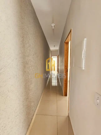 Imagem Casa com 3 quartos no Jardim Ipanema, em terreno com 100m² com 70m² de área construída possui:- ...