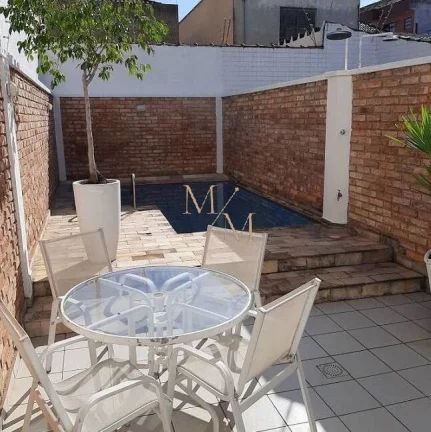 Imagem Belíssima Casa Sobresposta Alta, no Campo Grande em Santos