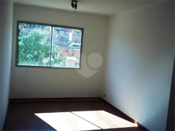 Imagem Apartamento à venda com 3 quartos no condomínio Edifício Antigua, São Paulo - SP
