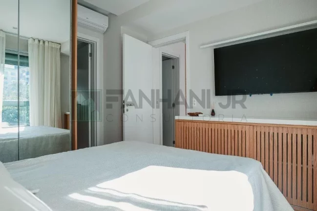 Imagem Apartamento para locação de alto padrão no Jardim América: 1 quarto, 1 suíte, 2 salas, 2 banheiros, 2 vagas, 70m².