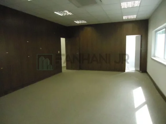 Imagem Grande oportunidade de negócio nos Jardins - Ponto comercial com incríveis 1051,62m² e 20 vagas! Se você está em busca de um espaço amplo e estrutura