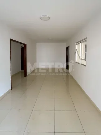 Casa à venda no Centro de Petrolina com 3 quartos, sala, cozinha