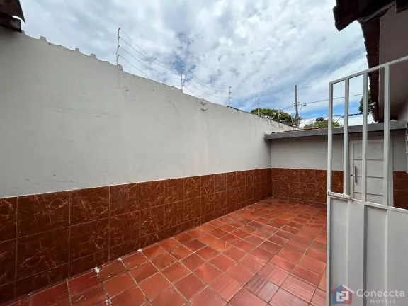 Imagem Casa à Venda na Várzea – Espaçosa, Murada e Bem Localizada!
