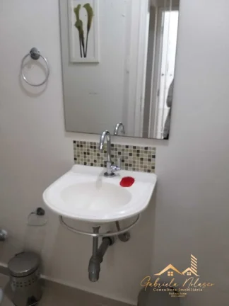 Imagem Excelente Casa à Venda no Boqueirão em Santos: Espaço, Conforto e Comodidade em um Sobrado Charmoso
