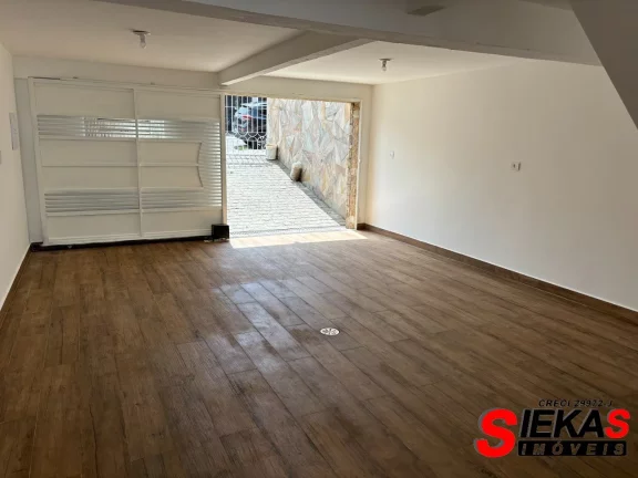 Imagem Imperdível oportunidade: Casa à venda em São Paulo-SP, no Tatuapé, com 4 quartos, 1 suíte, 1 sala, 4 banheiros, 3 vagas e 180m²!