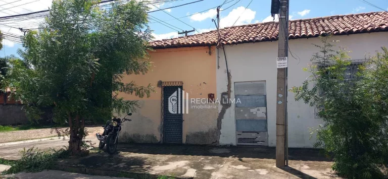 Imagem Casa pronta, excelente para PONTO COMERCIAL à venda por R$ 850.000,00 - Acarape - Teresina/PI