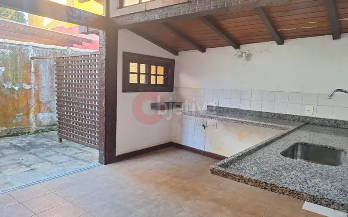 Imagem Linda casa a venda de 3 quartos no bairro Geriba em Búzios