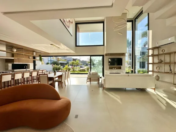 Imagem Casa em Condominio 5 Dormitórios - Bairro xangri-la