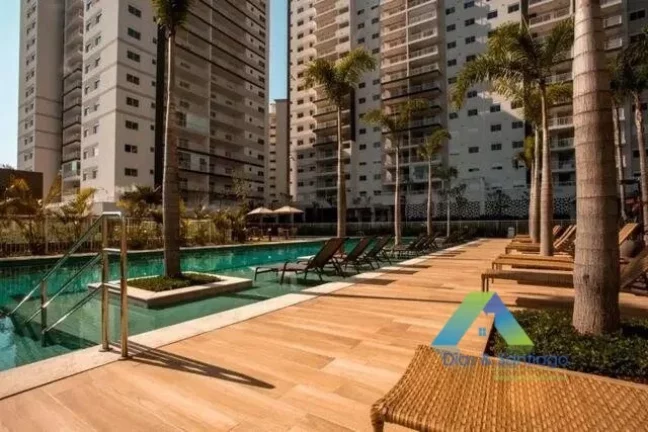 Imagem Excelente apartamento reformado com alto padrão de acabamento em área nobre do Morumbi.