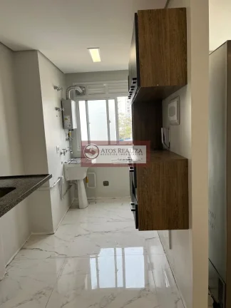 Imagem Alugo Grande oportunidade na vila Andrade, região do Morumbi, Apartamento de 58m², com 2 suítes, lavabo, Sacada, Sala, cozinha com armários, 2 Vargas fixas e cobertas, fazer completo, com mercadinho no condomínio que incluí água e gás, valor R$ 2.100 + co