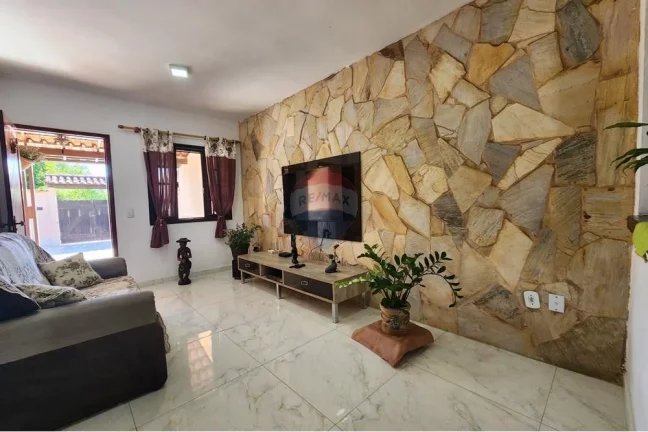 Imagem Casa linear dois quartos, 240m.