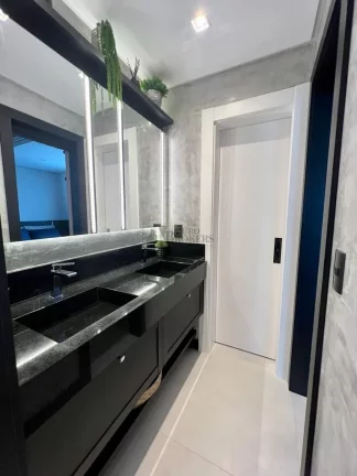 Imagem Apartamento com 3 suítes à venda no Centro de Balneário Camboriú/SC