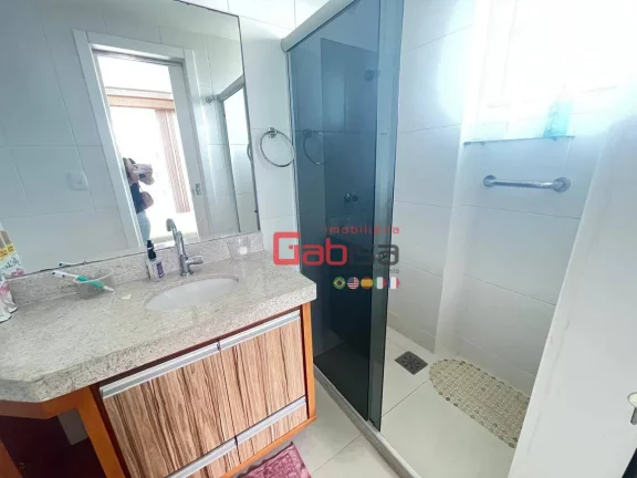 Imagem Apartamento com 3 dormitórios à venda, 120 m² por R$ 860.000,00 - Centro - Cabo Frio/RJ