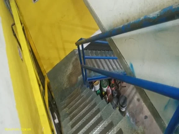 Imagem Galpão para Venda em NOVA IGUAÇU, Posse, 2 banheiros