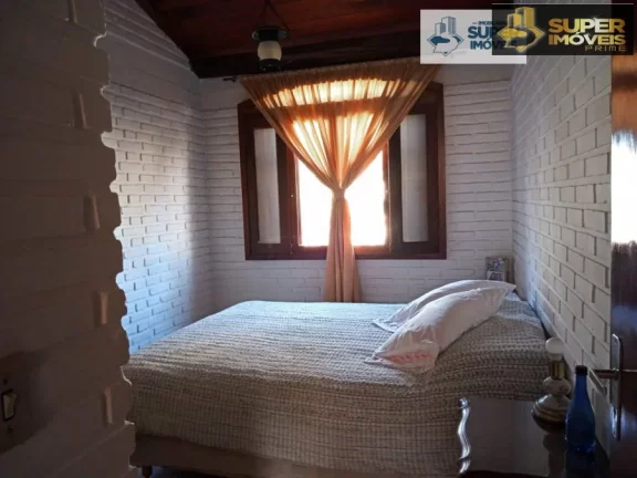 Imagem Casa Padrão para Venda em Laranjal Pelotas-RS - 2215