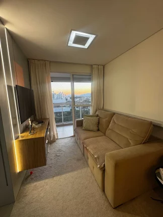 Imagem Apartamento mobiliado com 3 dormitórios sendo 1 suíte e 2 vagas no Bairro São João em Itajaí