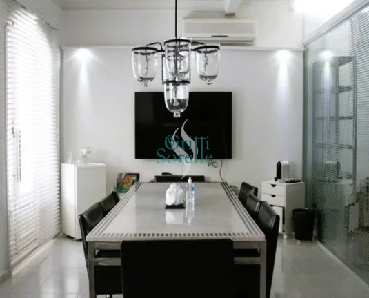 Imagem Casa Térrea à Venda na Vila Madalena - São Paulo/SP.