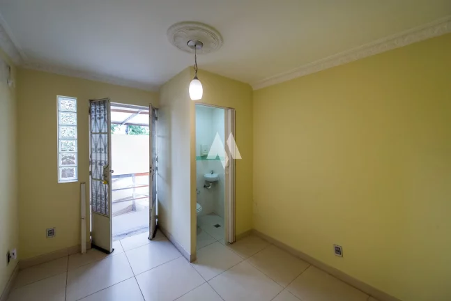 Imagem Casa Padrão para venda comercial no bairro do Macuco em Santos